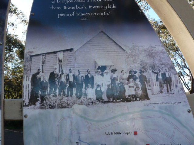 Residents of the Gully, Katoomba